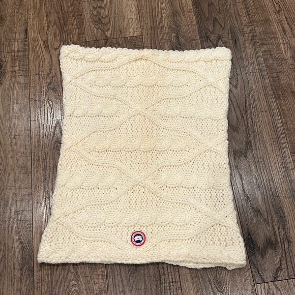Canada Goose Accessories - Canada Goose Arctic Chunky Cable Knit Infinity Scarf